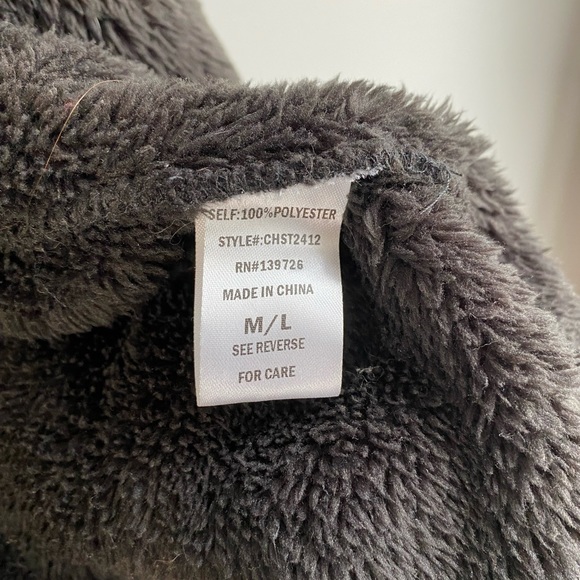 Honey Punch Sherpa Faux Fur Hooded Vest w Pockets - Picture 6 of 6